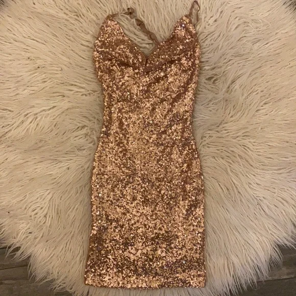 rose gold fabric for dresses Champagne Gold Sequin Fabric By The Yard Glitz Sequin On Mesh 2 Way St –  GENERAL TEXTILES INC DBA SMART FABRICS